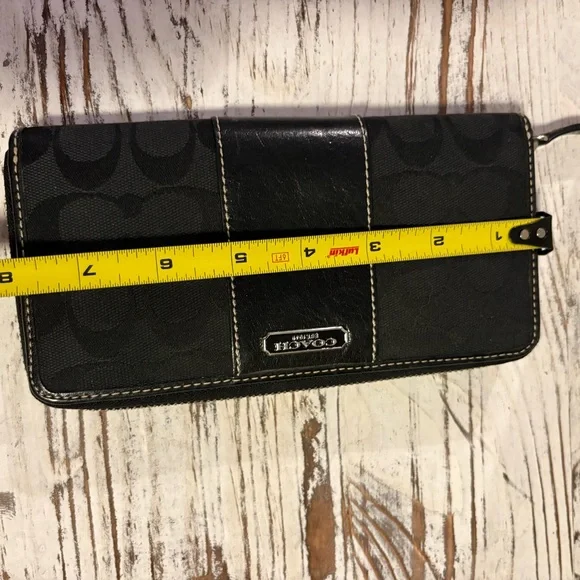 Coach Signature Black Phone Case - Picture 9 of 10